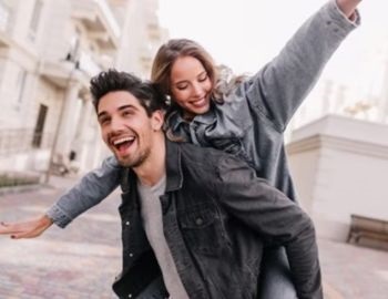 los a�os que me debe llevar mi pareja