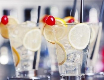 c�cteles con ginebra